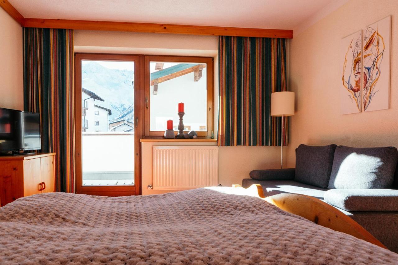 Pension Steinkogel Sankt Leonhard im Pitztal Exterior photo